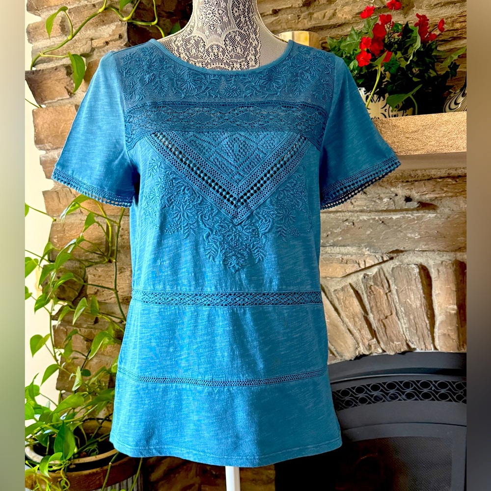 💥🇺🇸🆕 NWT Sundance Blue Lace Women's Top.  Size: XS
